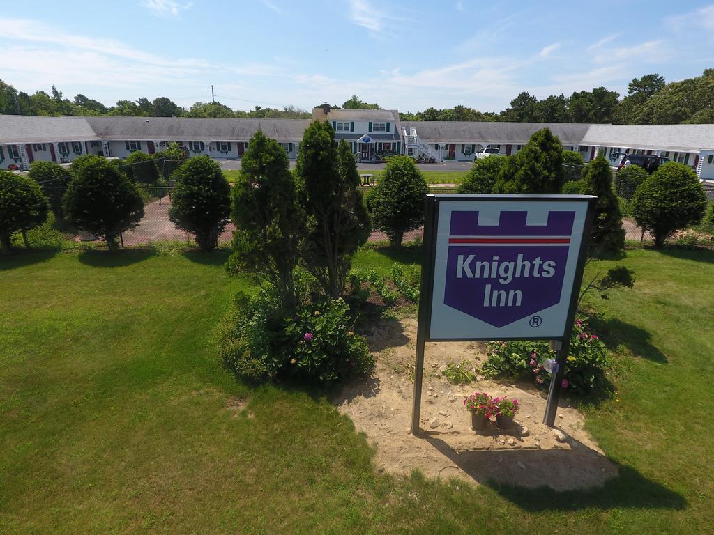 Knights Inn Centerville Cape Cod Area Bagian luar foto